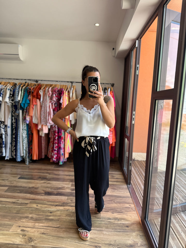 Pantalon Wilma noir CURVY (PRÉCOMMANDE expédition autour du 5 mai)