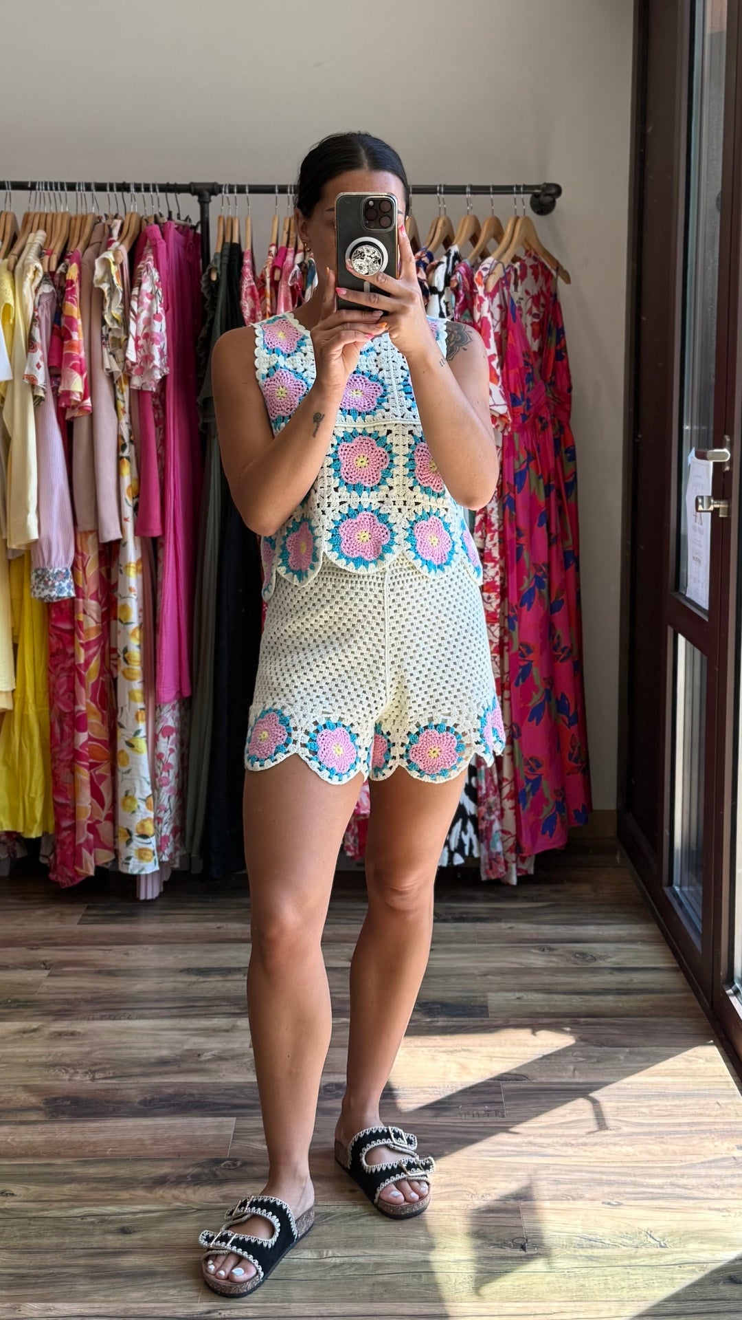 Short crochet Hana