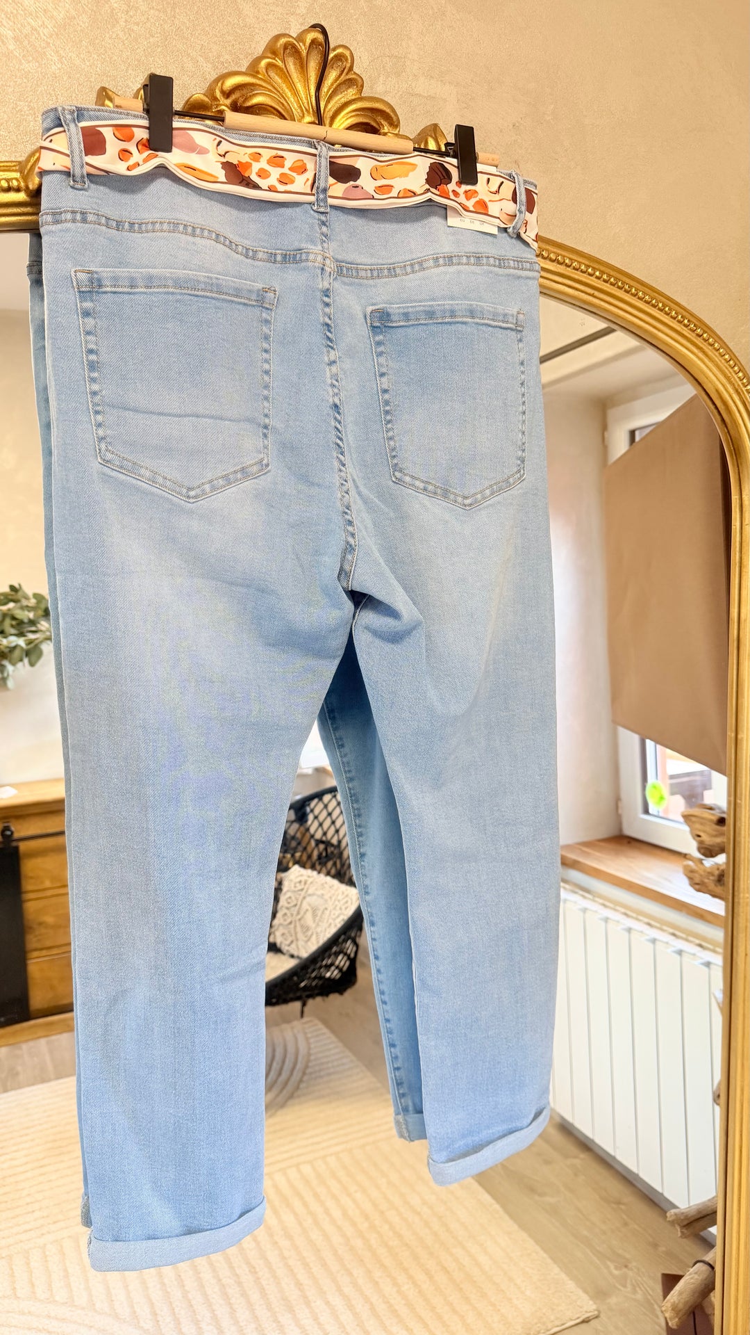 Jean Ales CURVY