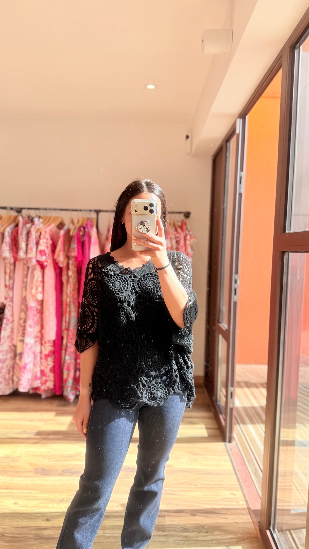 Top crochet noir