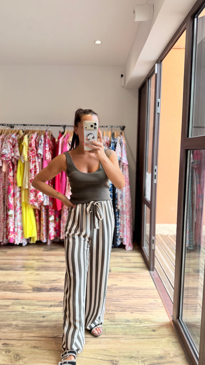 Top Molos kaki