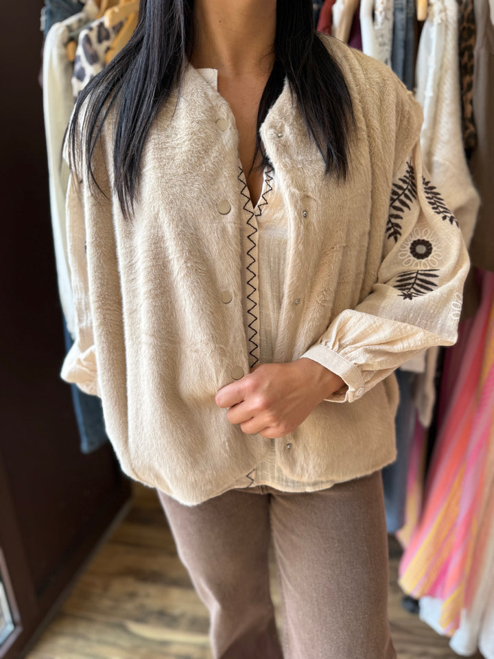 Veste fausse fourrure