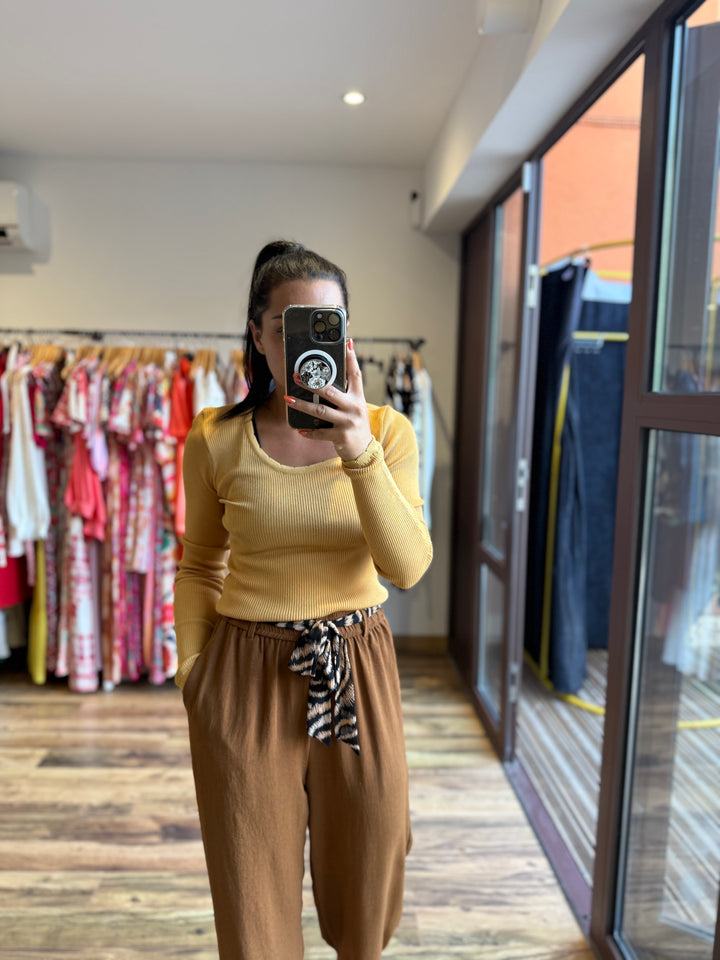 Pull fin Sinah moutarde