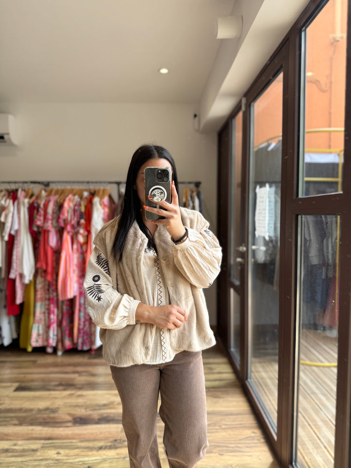 Veste fausse fourrure