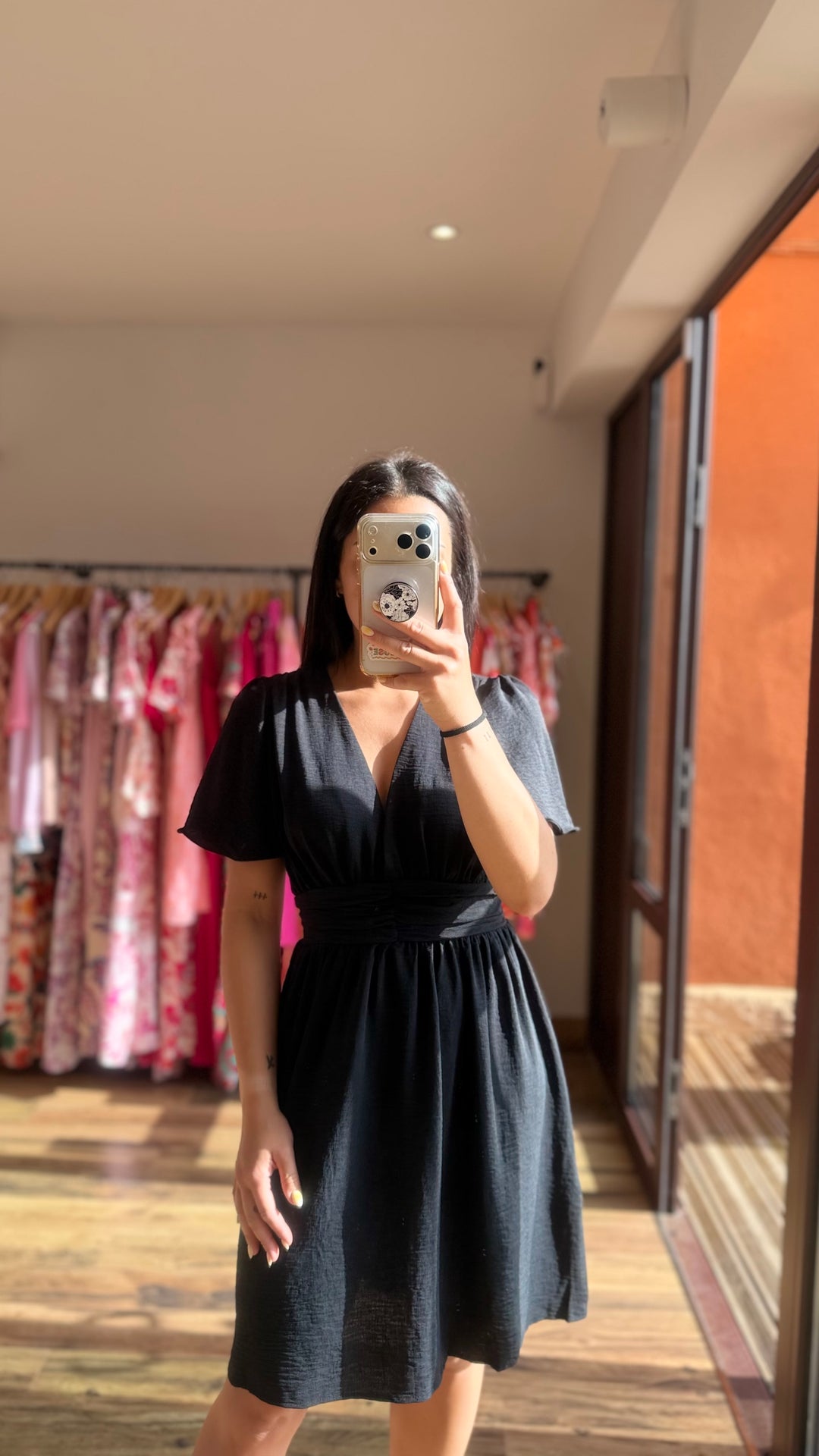 Robe courte Anail noir CURVY (PRÉCOMMANDE EXPÉDITION 28/05)