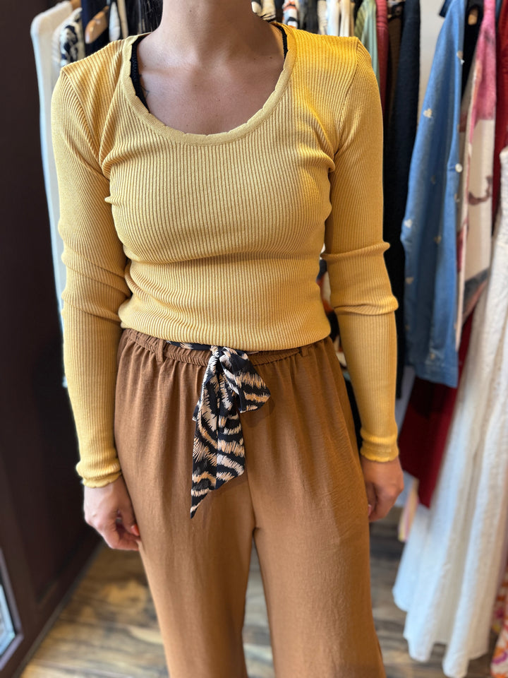 Pull fin Sinah moutarde