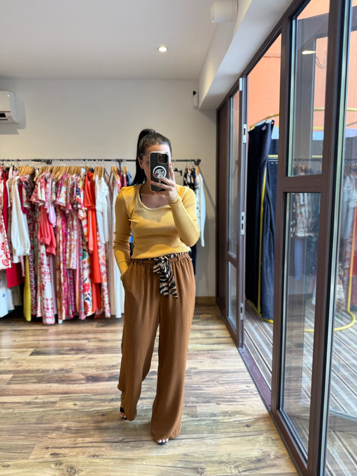 Pull fin Sinah moutarde