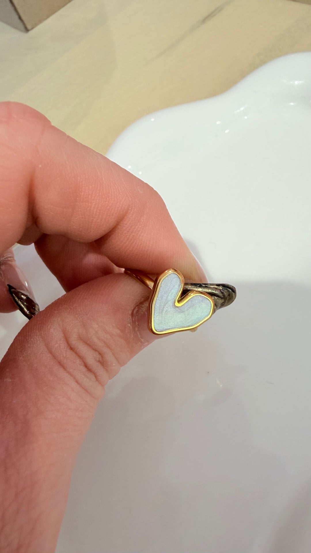 Bague mini cœur nacré