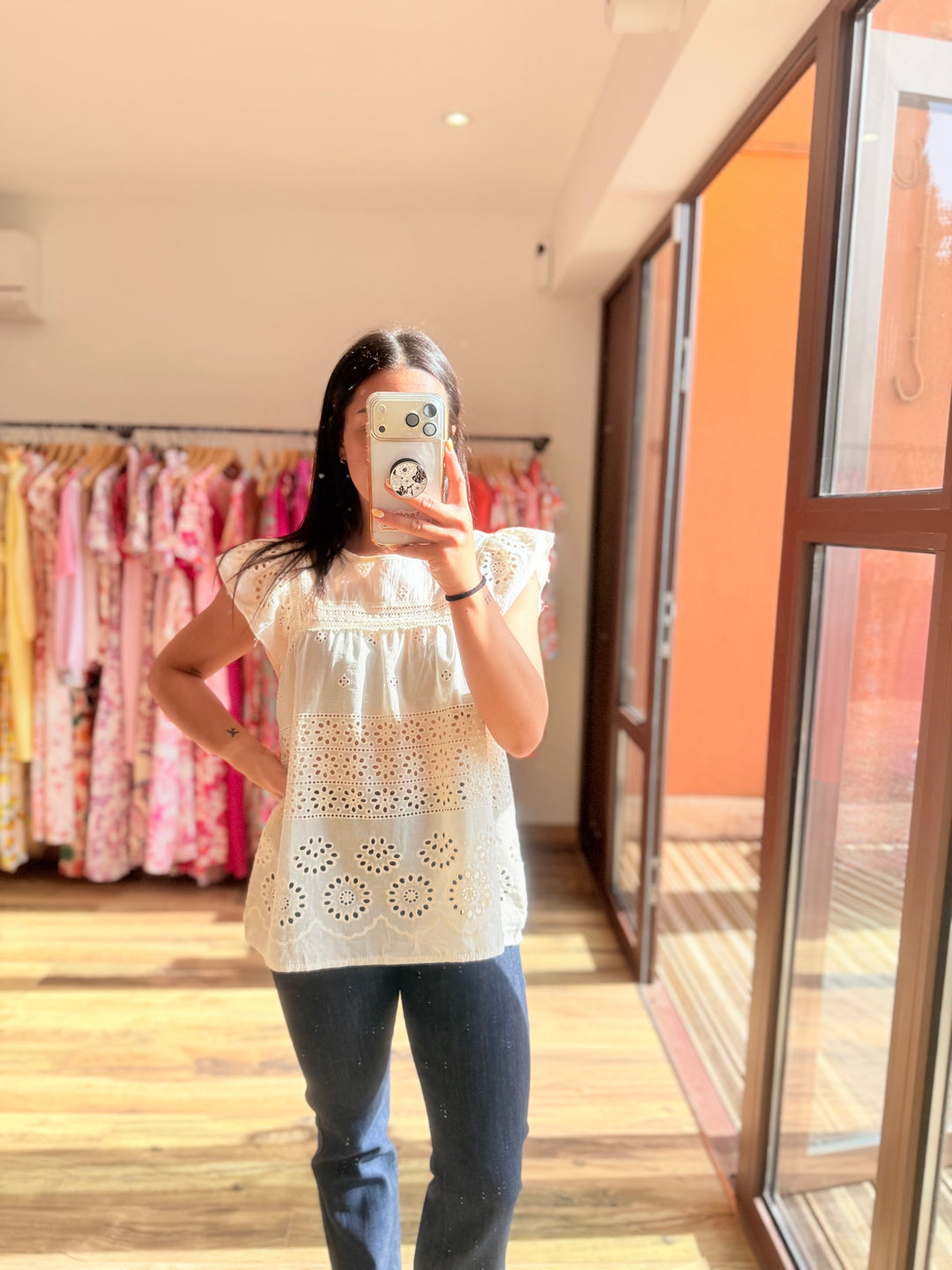 Top Eliona