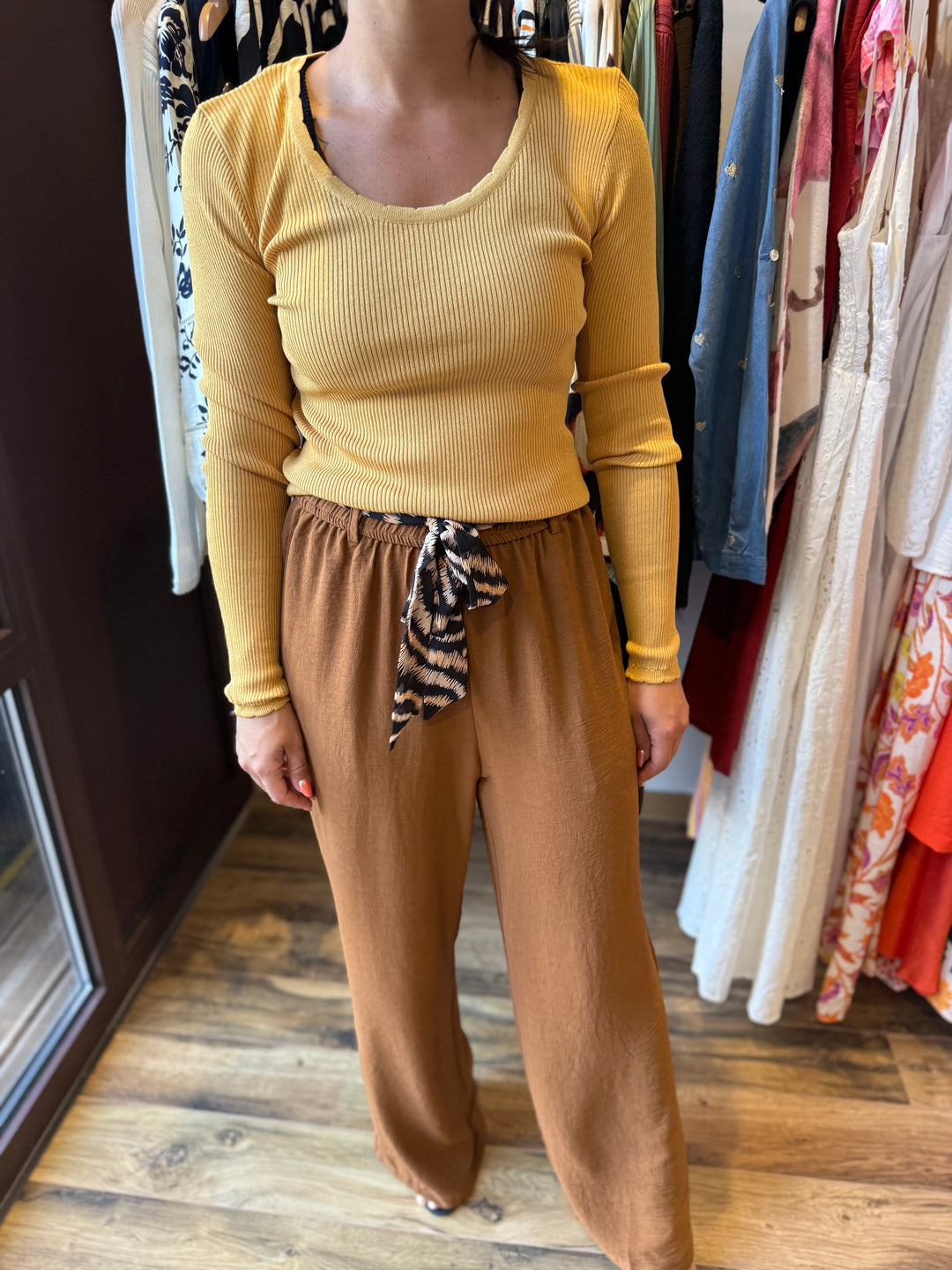 Pull fin Sinah moutarde