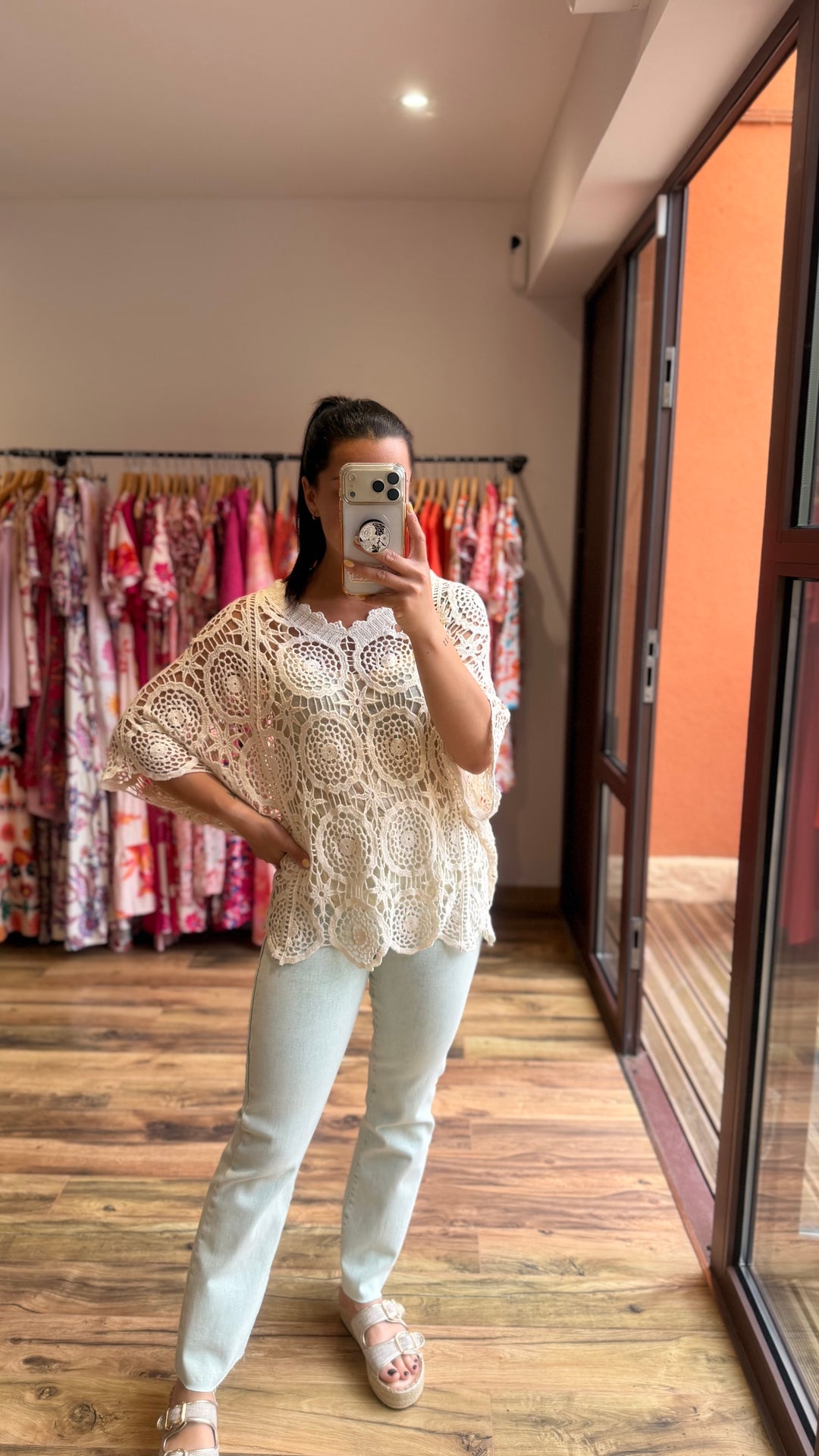 Top crochet beige