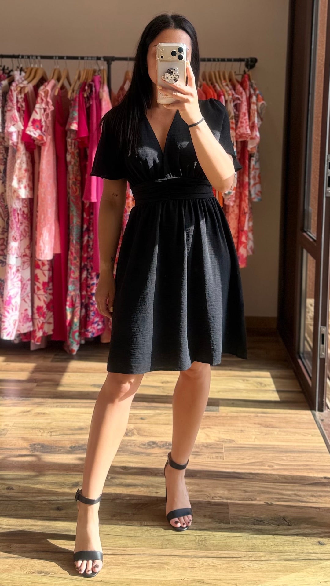 Robe courte Anail noir (PRÉCOMMANDE expédition 13 Mai