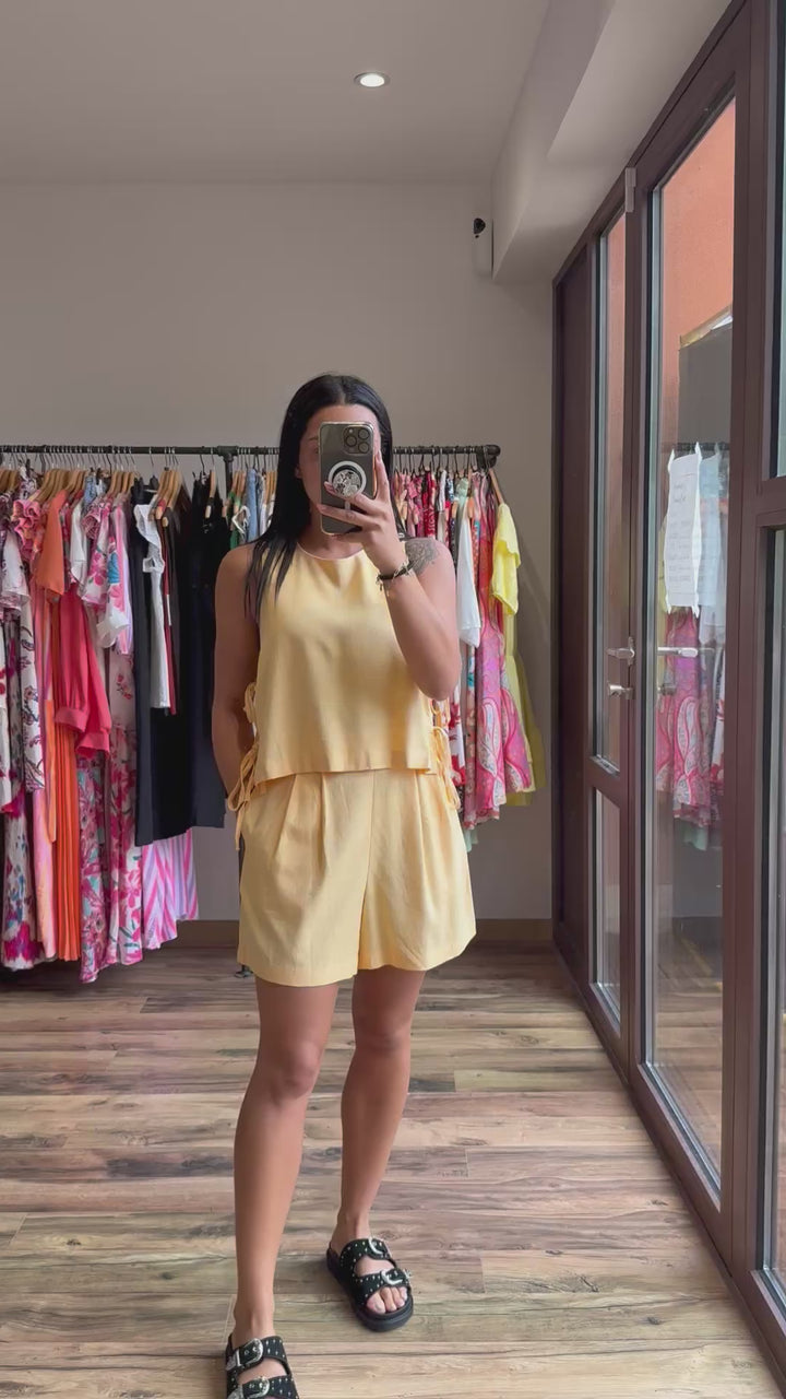 Short jaune Leonore